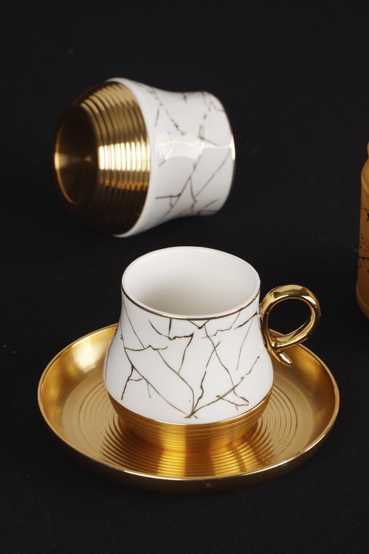 Liva 6'lı Porselen Çatlatma/mermer Desen Fincan Takımı Beyaz 10672